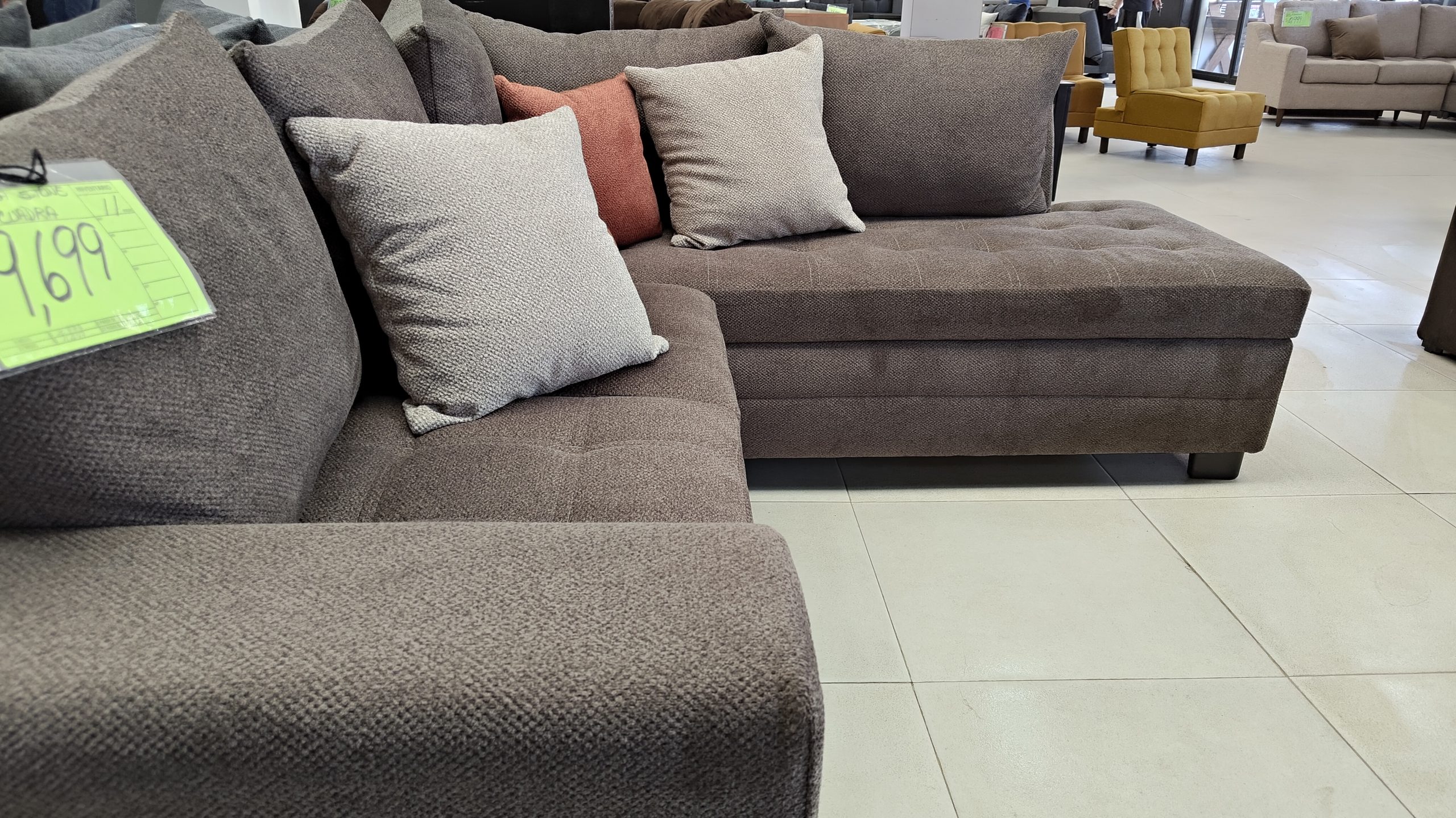 KAVALA STONE SALA ESCUADRA